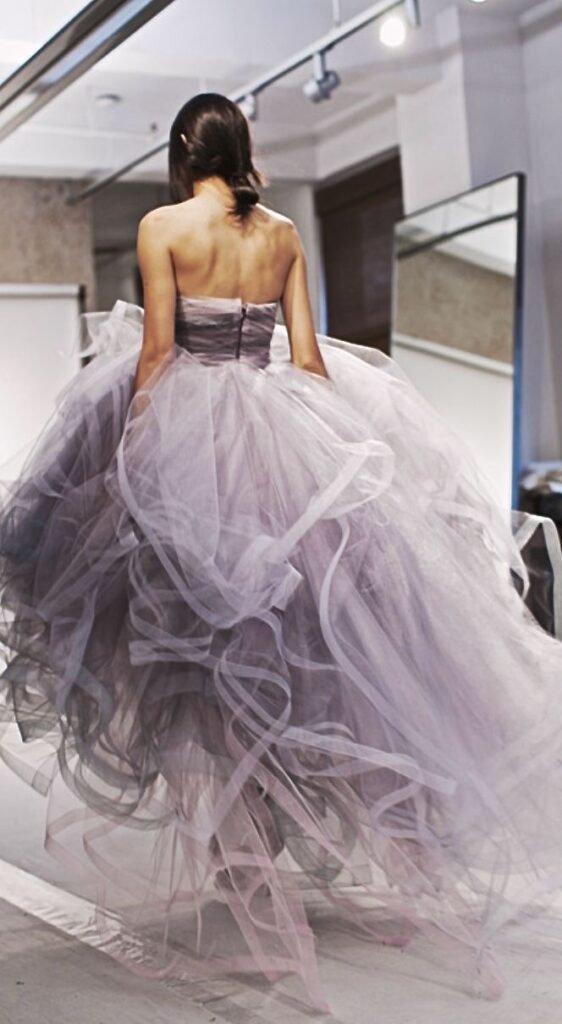 lavanda-color-tendencia-plushmag-oscar-de-la-renta