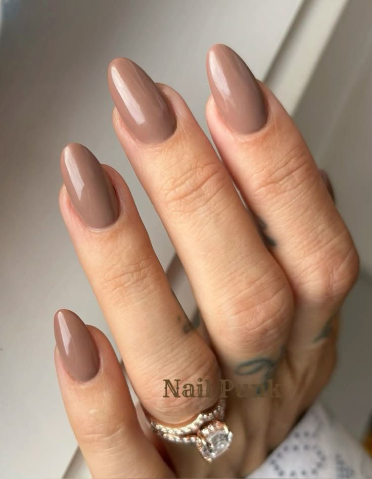 Latte nails