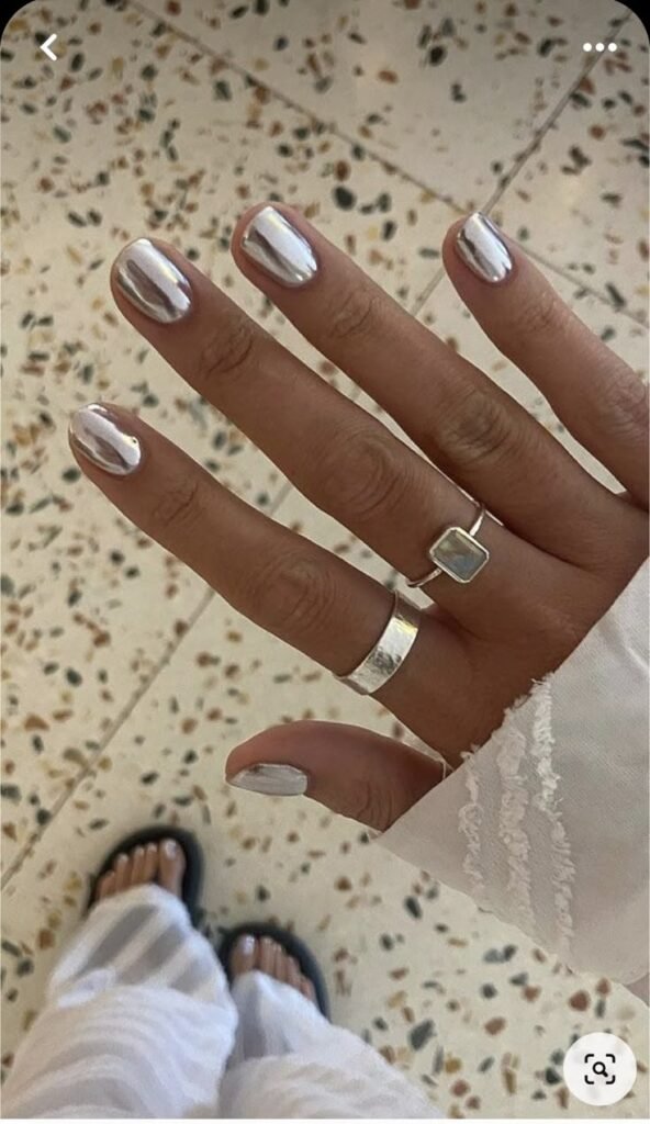 Metalic nails
