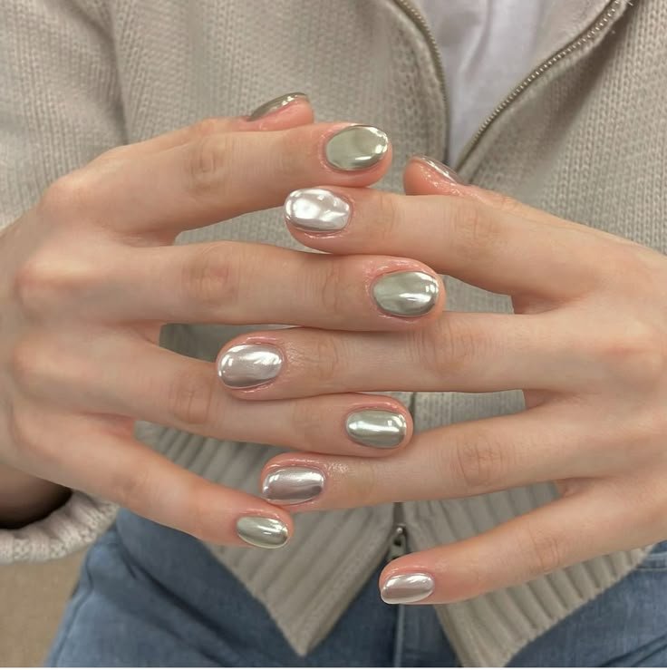 Metalic nails