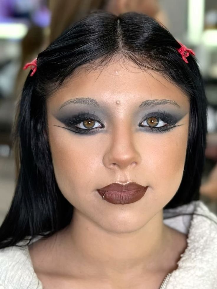 Smokey Feline Eyes