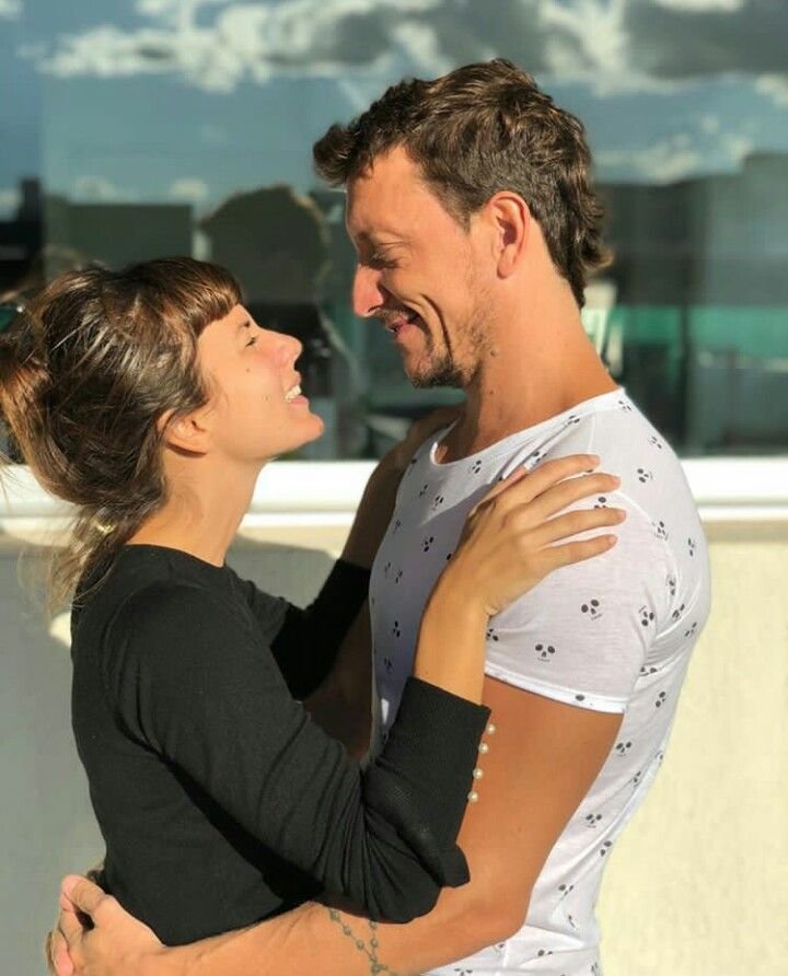 Gimena Accardi y Nicolás Vázquez