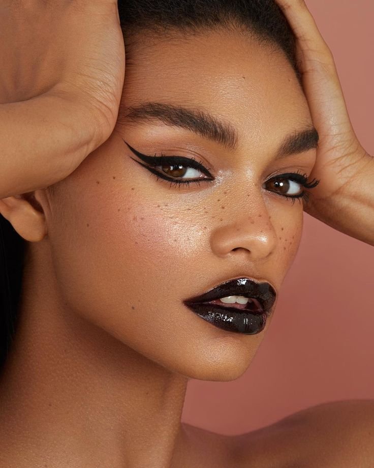 Labios negros