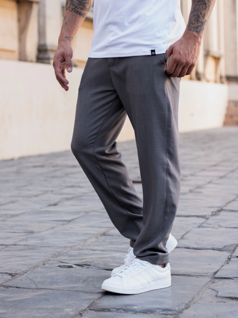 Ni blanco ni negro: el gris topo es el color tendencia del otoño 2026