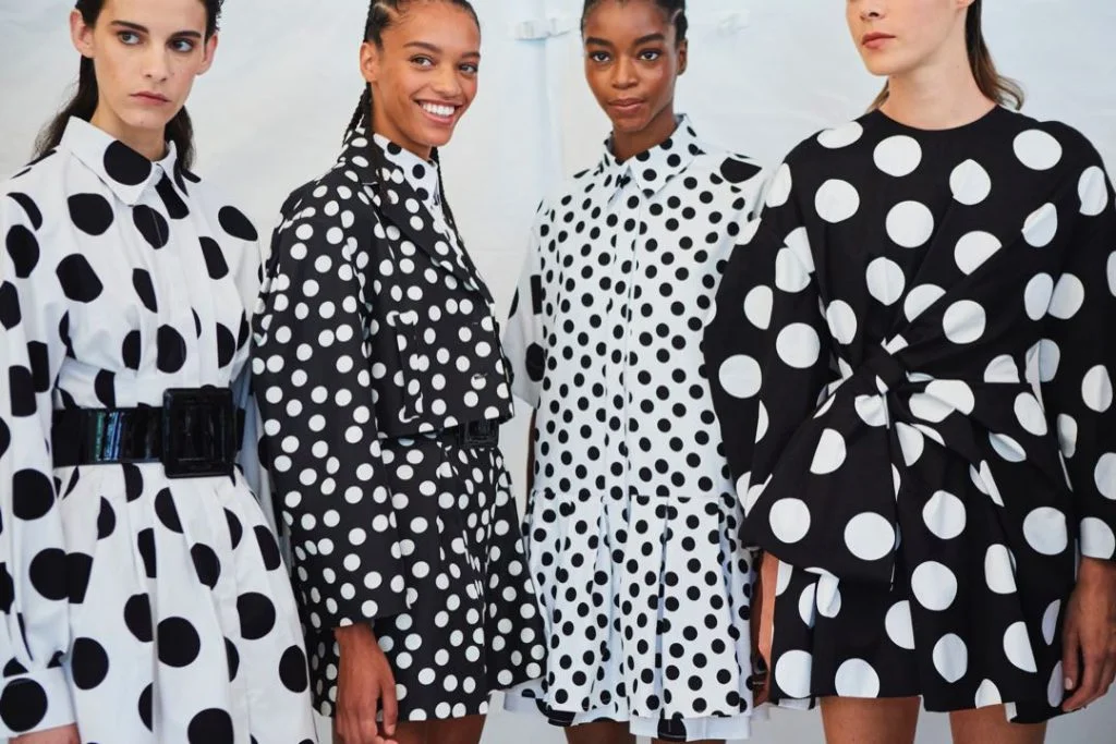 vuelven los lunares y ya son el estampado más viral del año