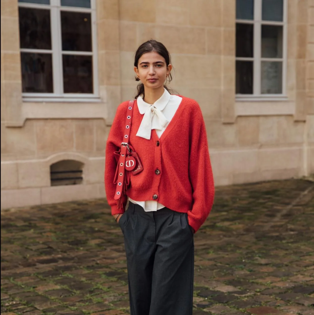 El cardigan es la prenda clave del otoño 2026: cómo usarlo y combinarlo