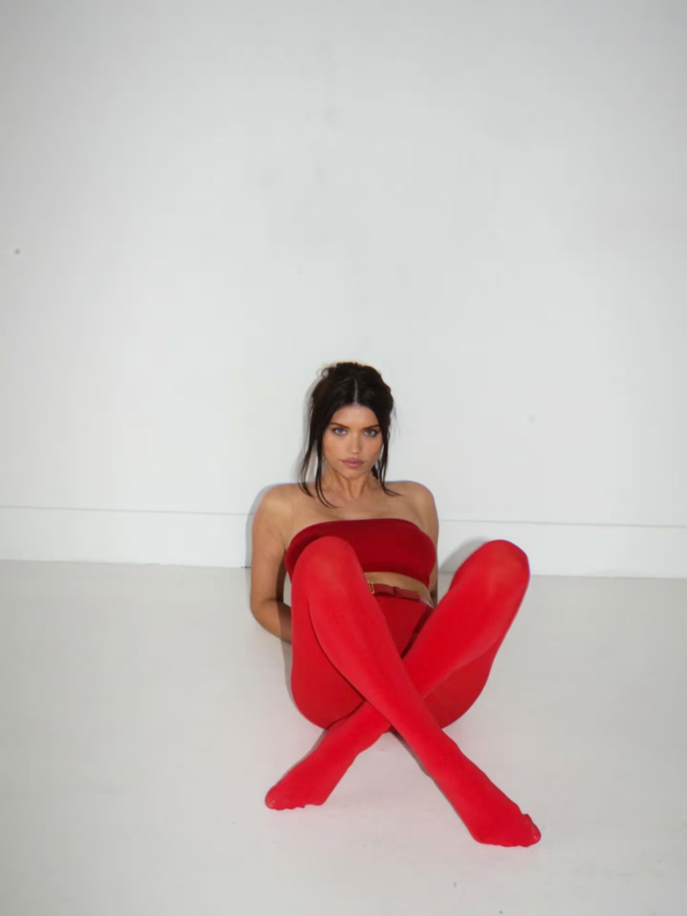 De alfombra roja a tendencia: los looks de Eva De Dominici que todos copian