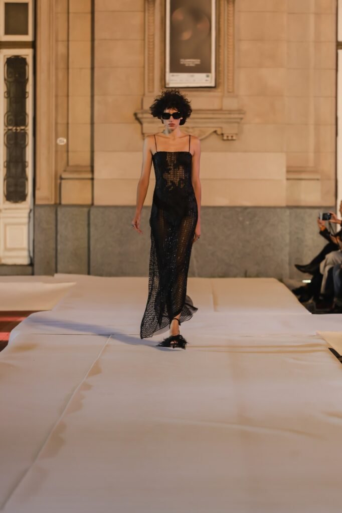Claudia Arce presentó “Eterna”: así fue el exclusivo desfile por sus 40 años en la moda.