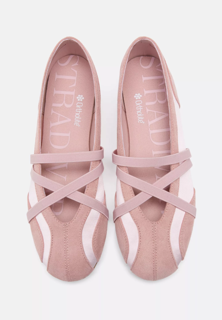 Sneakerinas: la tendencia en zapatillas femeninas que dominará el verano europeo