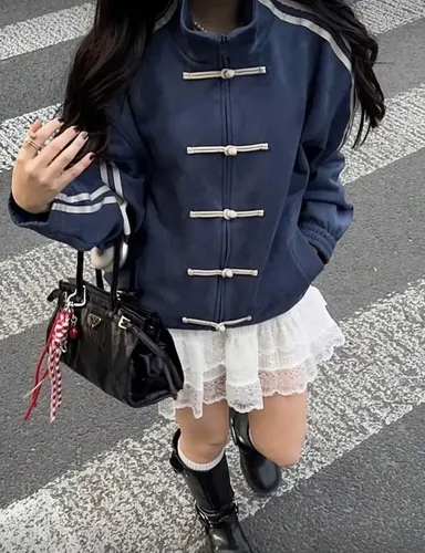 París y Milán ya imponen la campera asiática como el nuevo básico fashionista