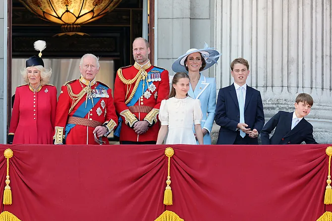 Kate Middleton homenajeó a Lady Di con un elegante look azul en el Trooping the Colour 2026