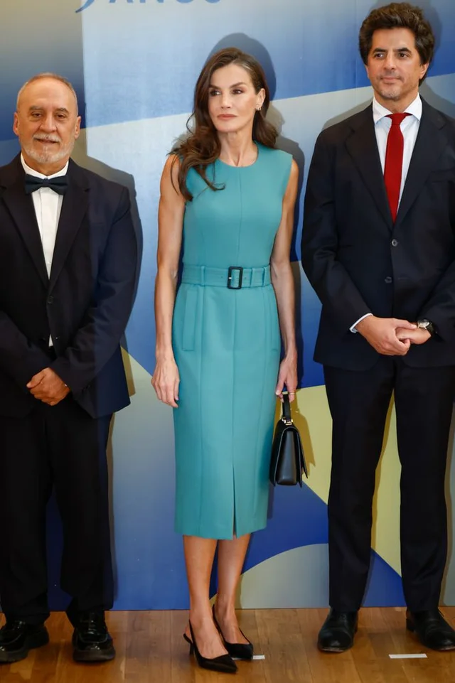 La reina Letizia recupera su vestido verde jade favorito y marca tendencia