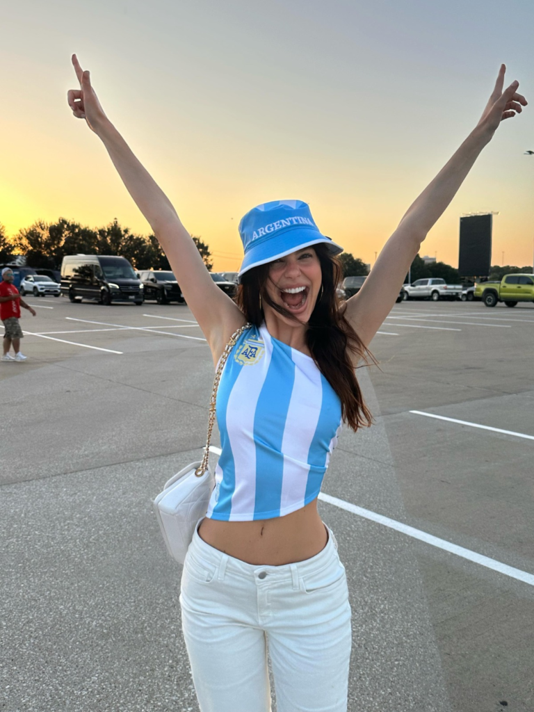 Camila Morrone confirmó que el sporty chic es la tendencia del Mundial 2026