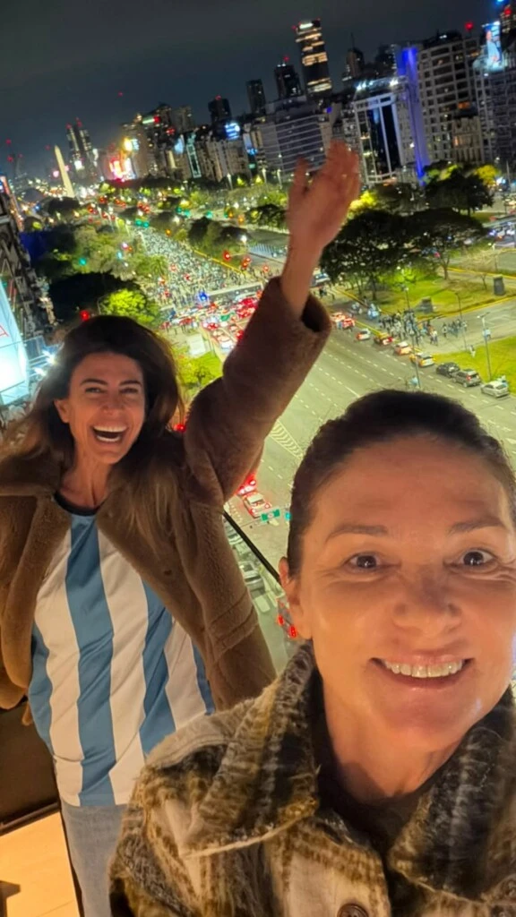 Juliana Awada celebró la clasificación de Argentina con el look más elegante del Mundial 2026