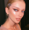 Maquillaje glow 2026: la técnica que deja la piel fresca y luminosa