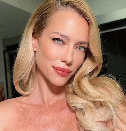 El look de Nicole Neumann confirma que los vestidos transparentes serán furor el próximo verano