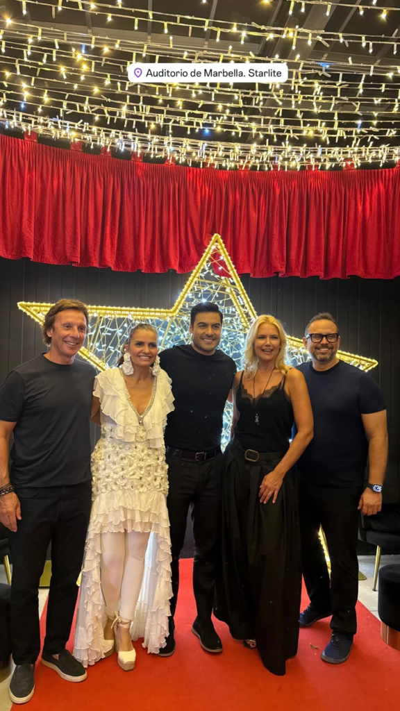 Valeria Mazza confirmó la elegancia del estilo lencero con un diseño de Jorge Rey en el Starlite Festival