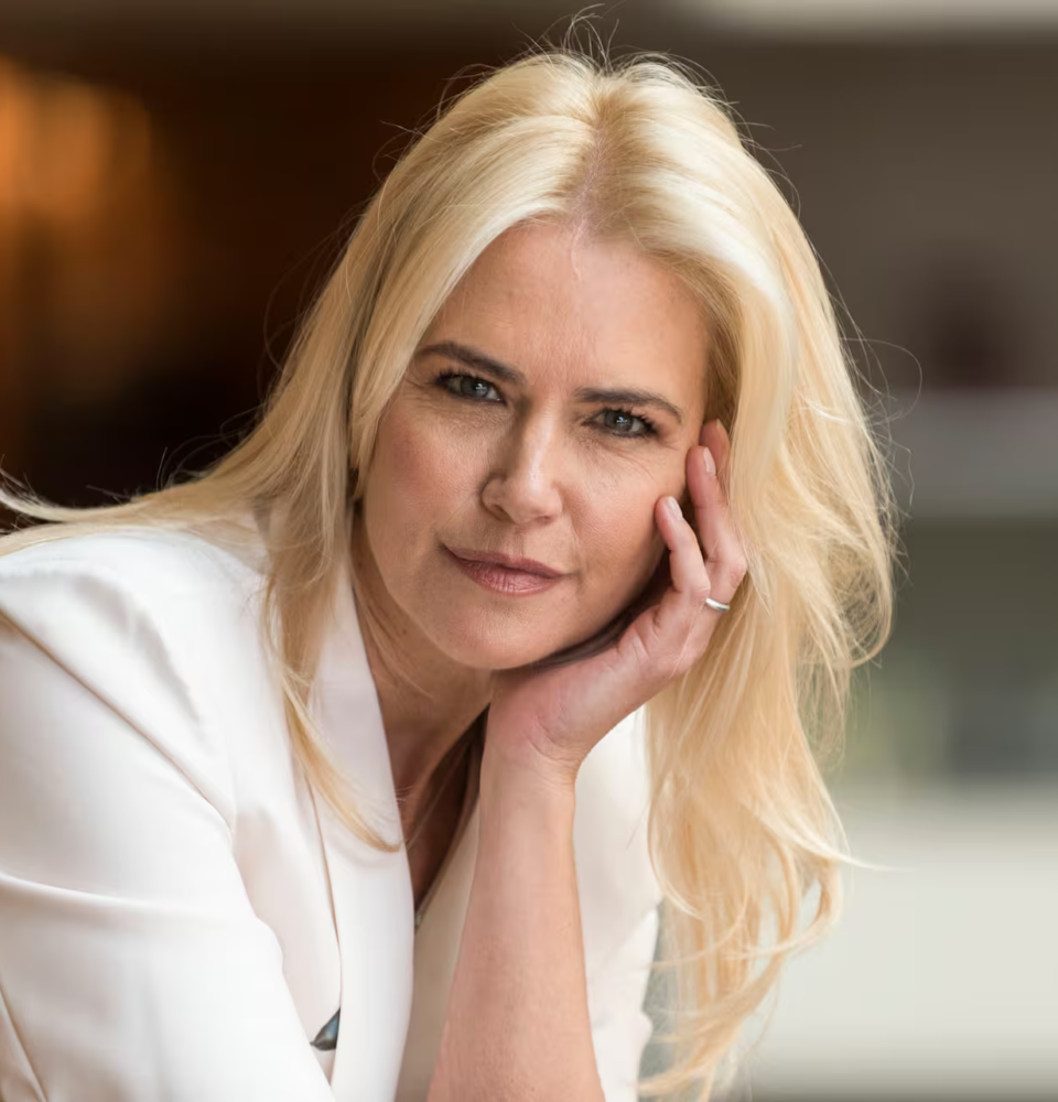 Valeria Mazza confirmó la elegancia del estilo lencero con un diseño de Jorge Rey en el Starlite Festival