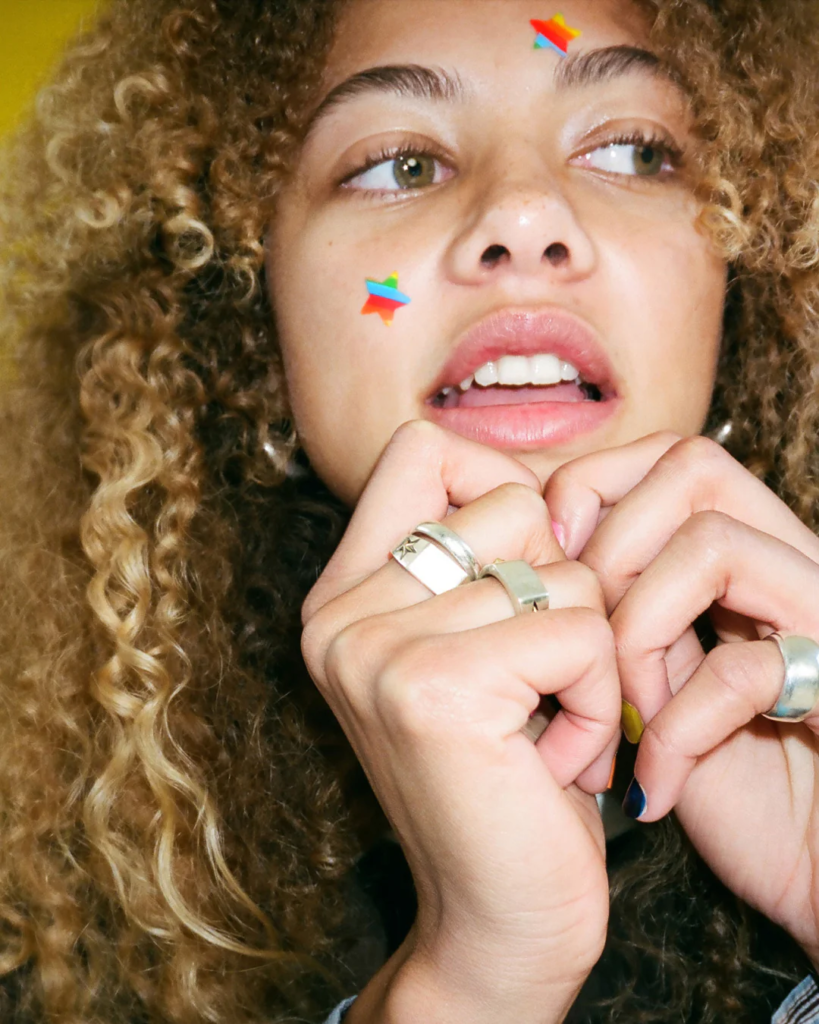 Pimple Patches: la tendencia de skincare que ayuda a cicatrizar los granitos y conquista las redes