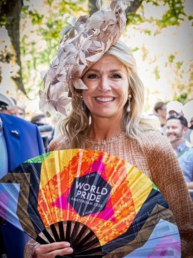 Máxima Zorreguieta volvió a imponer tendencia con un elegante look monocromático