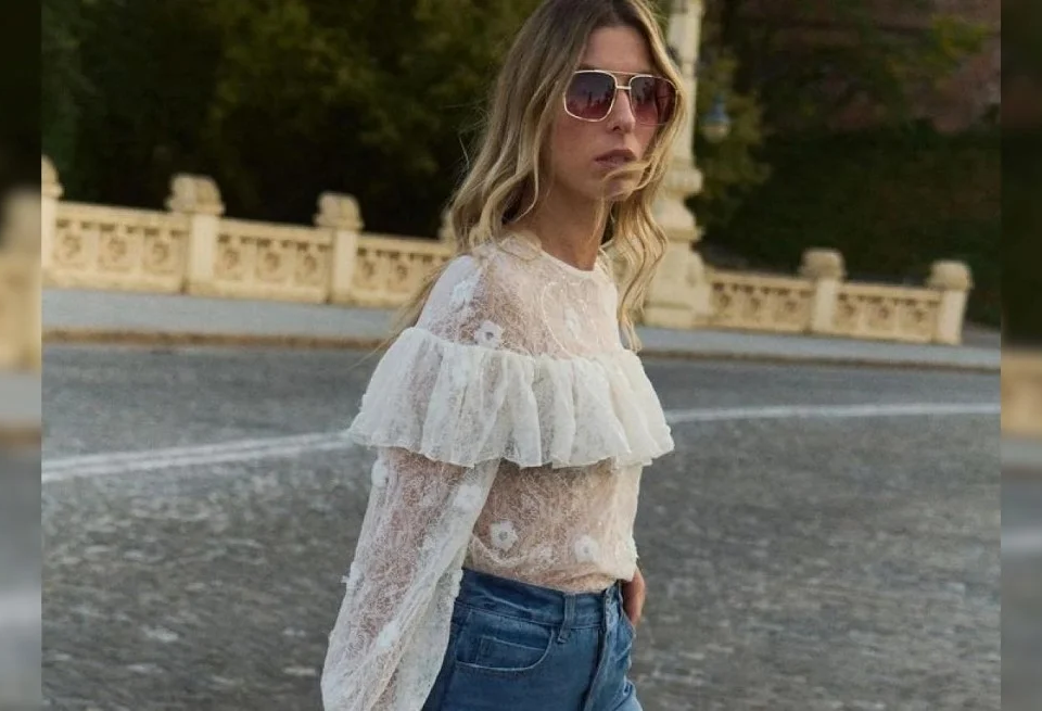 Poleras de encaje: la tendencia elegante que transforma cualquier look este invierno