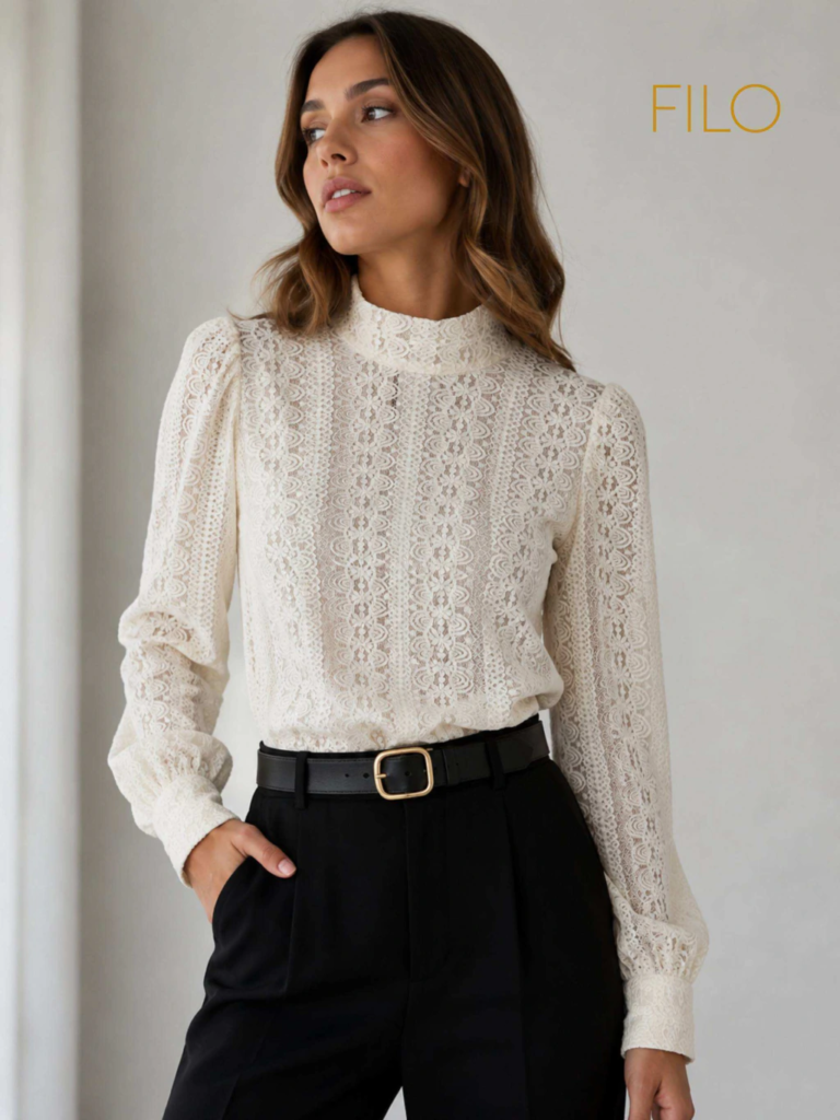 Poleras de encaje: la tendencia elegante que transforma cualquier look este invierno