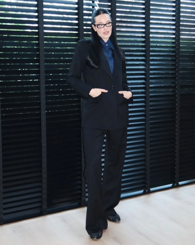 Oriana Sabatini confirmó el traje negro que nunca pasa de moda y será tendencia en 2027