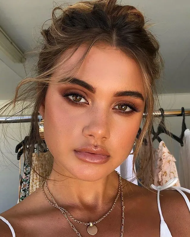 Latte Makeup vs Strawberry Makeup: cuál es la tendencia beauty que domina en 2026