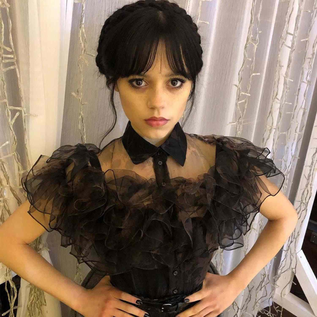 Soft goth makeup: cómo recrear la tendencia de maquillaje que domina las noches