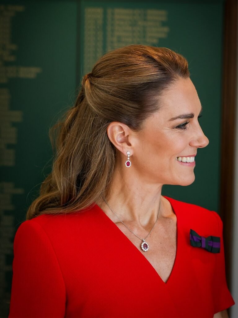 Kate Middleton deslumbró en Wimbledon con dos vestidos midi que marcaron tendencia